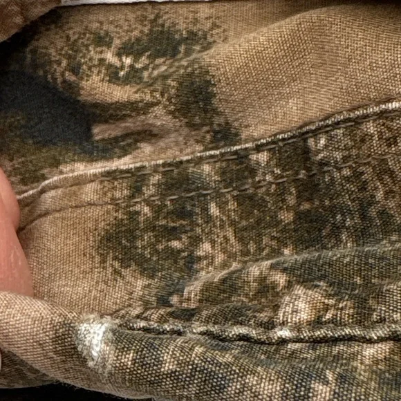 Cabela’s Outfitters Series Deer Hunting Print Button Shirt Mens L Brown Outdoors - Picture 10 of 13